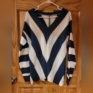 Woman's Sweater Size M